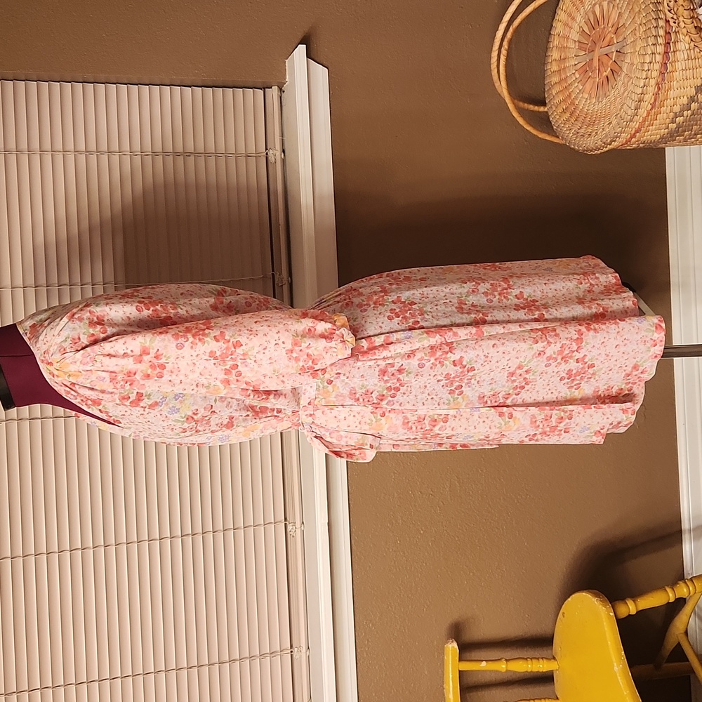 Oscar de la Renta Robe - Picture 6 of 8